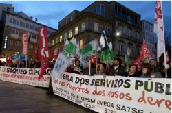 Concentración da Plataforma Galega en Defensa dos Servizos Públicos este martes ás doce diante do Parlamento